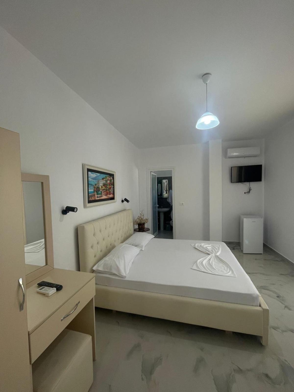 Vila Hergi Sarande Exterior photo