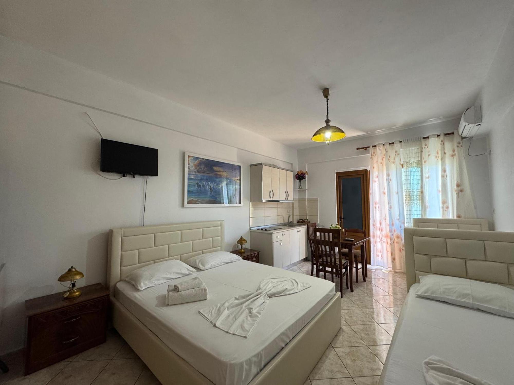 Vila Hergi Sarande Exterior photo